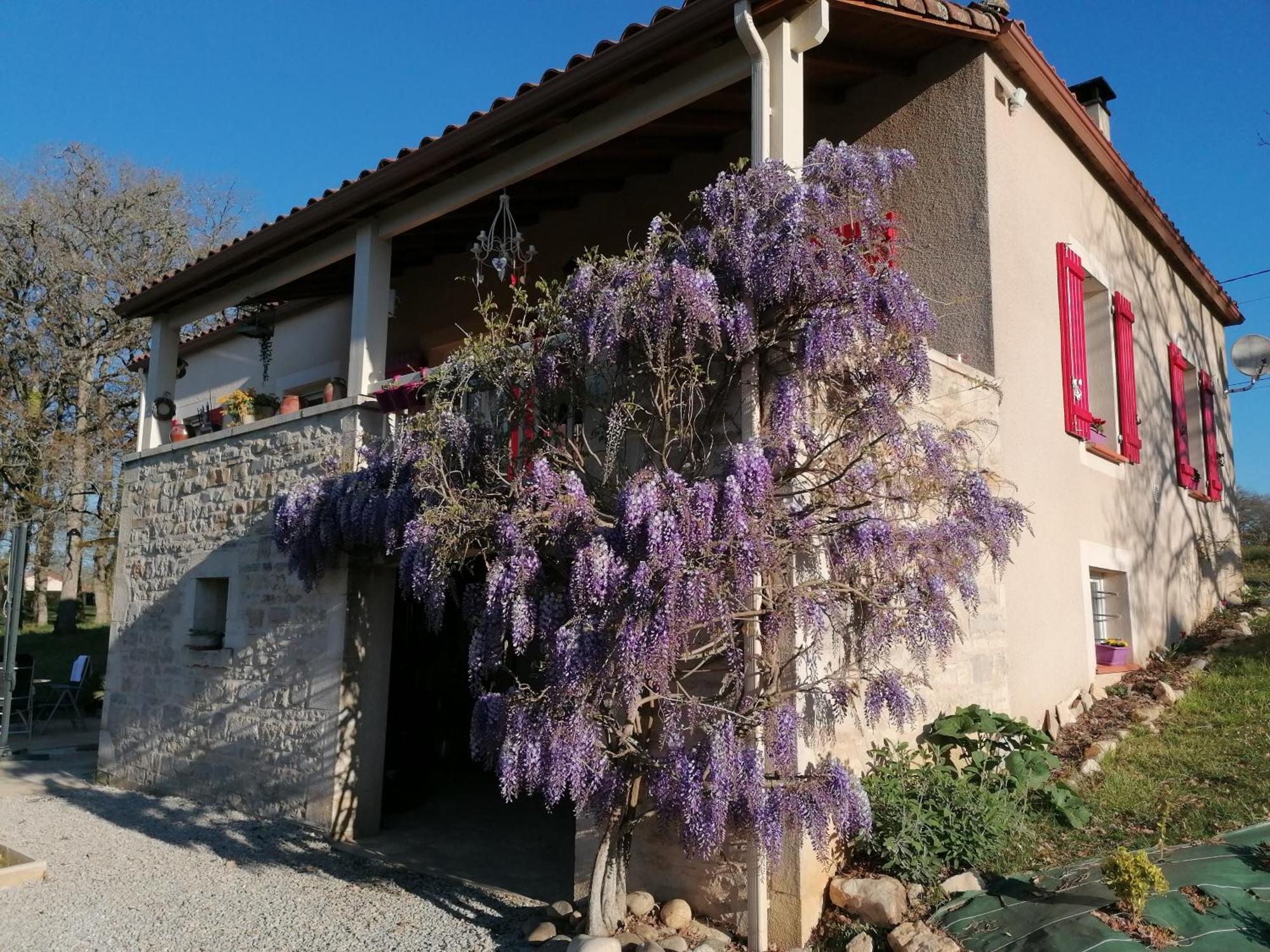 Le Colombie Gouleme Bed and Breakfast Concores Eksteriør billede