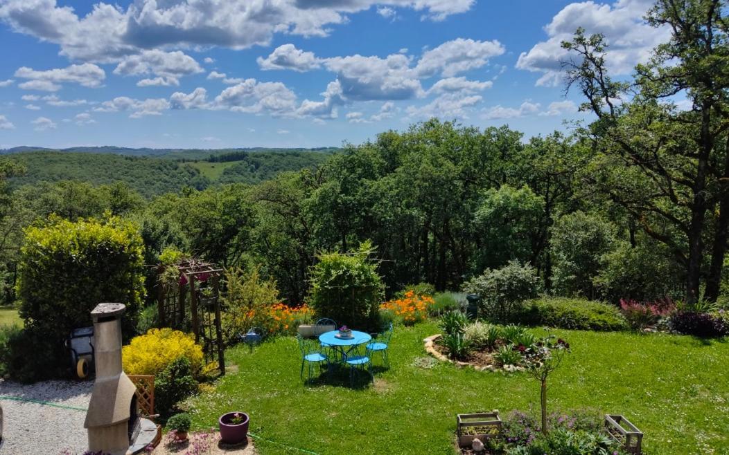 Le Colombie Gouleme Bed and Breakfast Concores Eksteriør billede